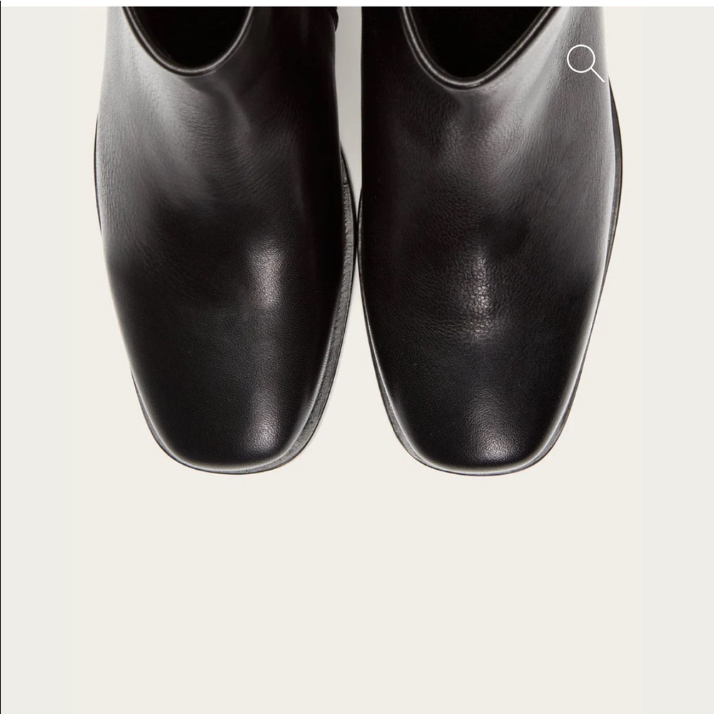 Frye River Inside Zip Classic Low Block Heel Black Square Toe Everyday AnkleBoot - Picture 8 of 16